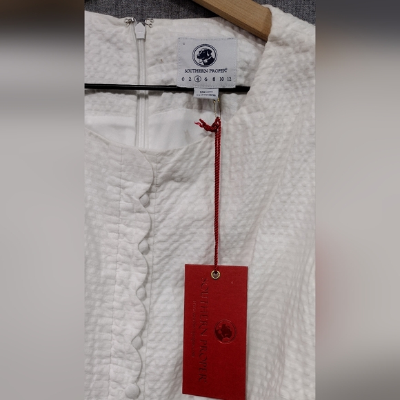 NWT Southern Proper Seersucker Scallop Dress Women's 4 White Casual Comfy Retro - Picture 10 of 13